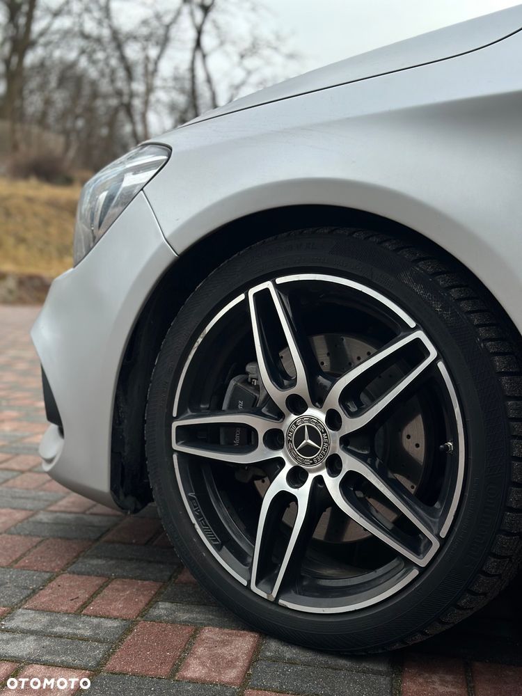 Mercedes-Benz CLA - 23