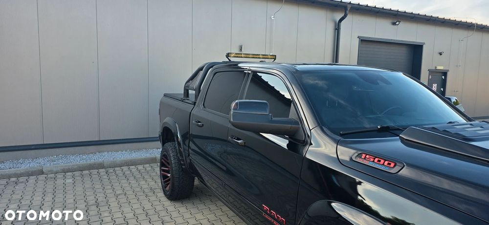 RAM 1500 5.7 Crew Cab Shortbed Limited Black - 12