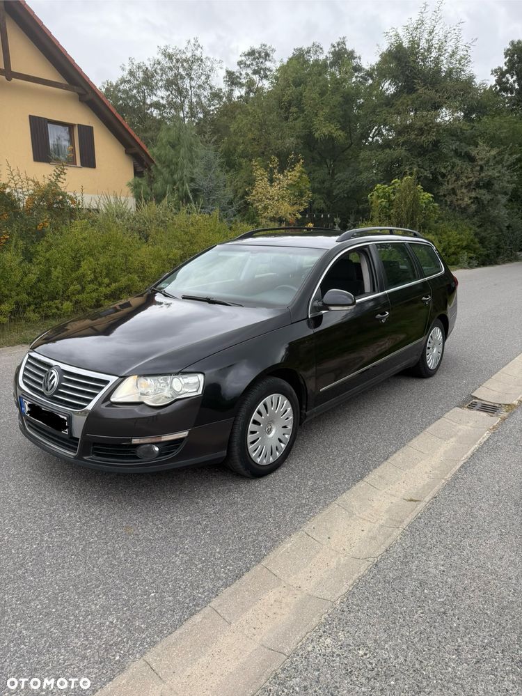 Volkswagen Passat 1.9 TDI Highline - 1