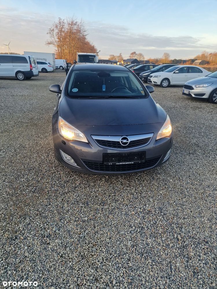 Opel Astra - 1