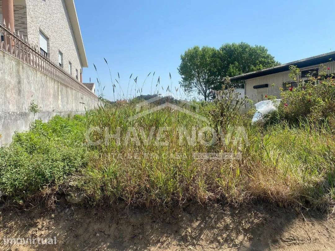 Lote para Moradia em Esmoriz perto da Praia - Grande imagem: 2/4