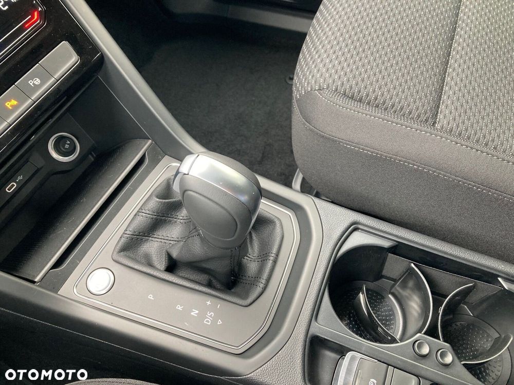 Volkswagen Touran - 8