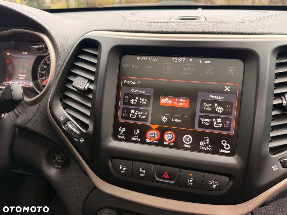 Jeep Cherokee - 17