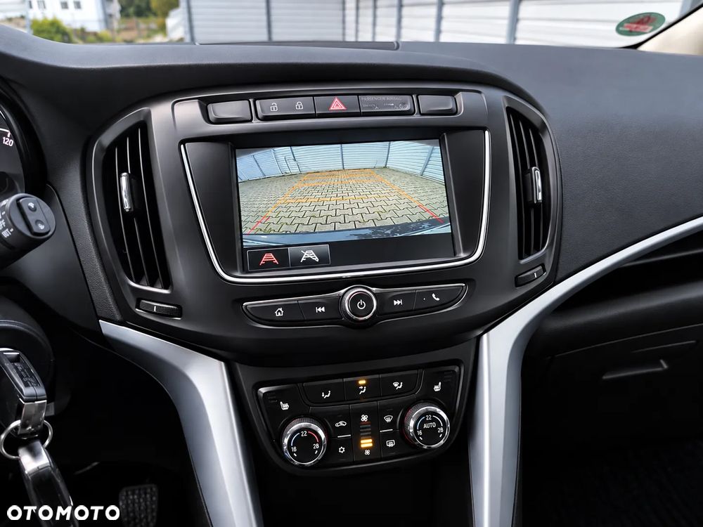 Opel Zafira 1.4 Turbo Business Edition - 19