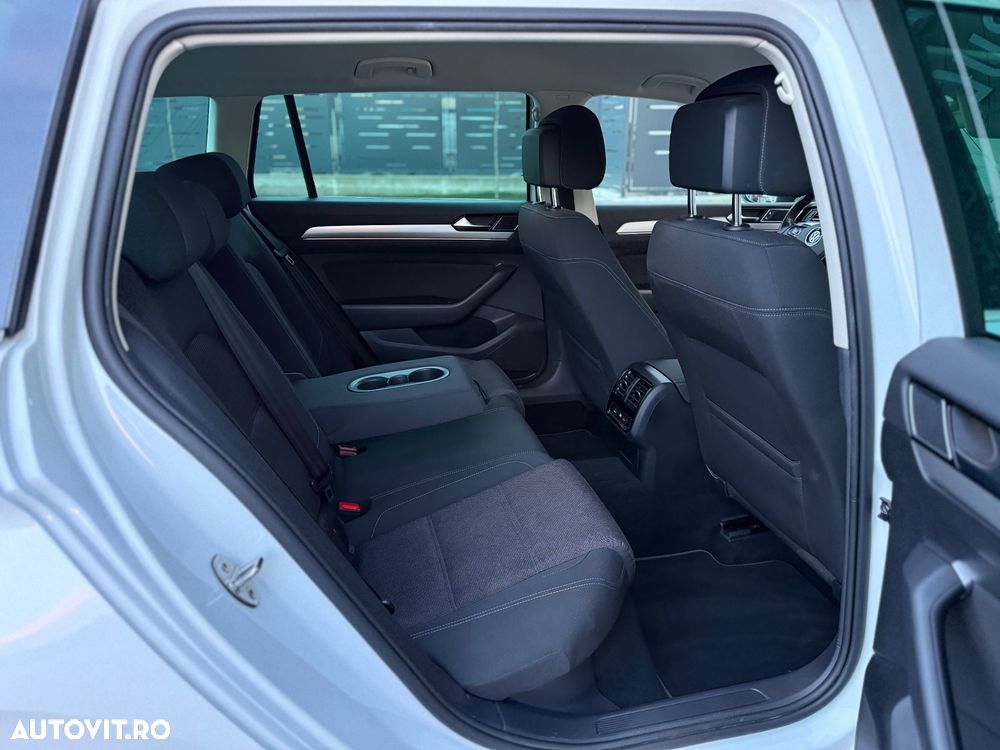 Volkswagen Passat 2.0 TDI (BlueMotion Technology) Comfortline - 27