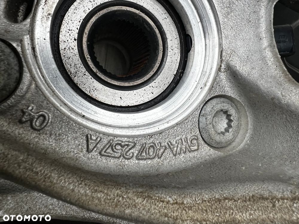AUDI VW SKODA ZWROTNICA ZAWIESZENIE 5WA413031DA 5WA615105CJ 5WA615306CJ 5WA407258A 5WA407257A 2024R - 12