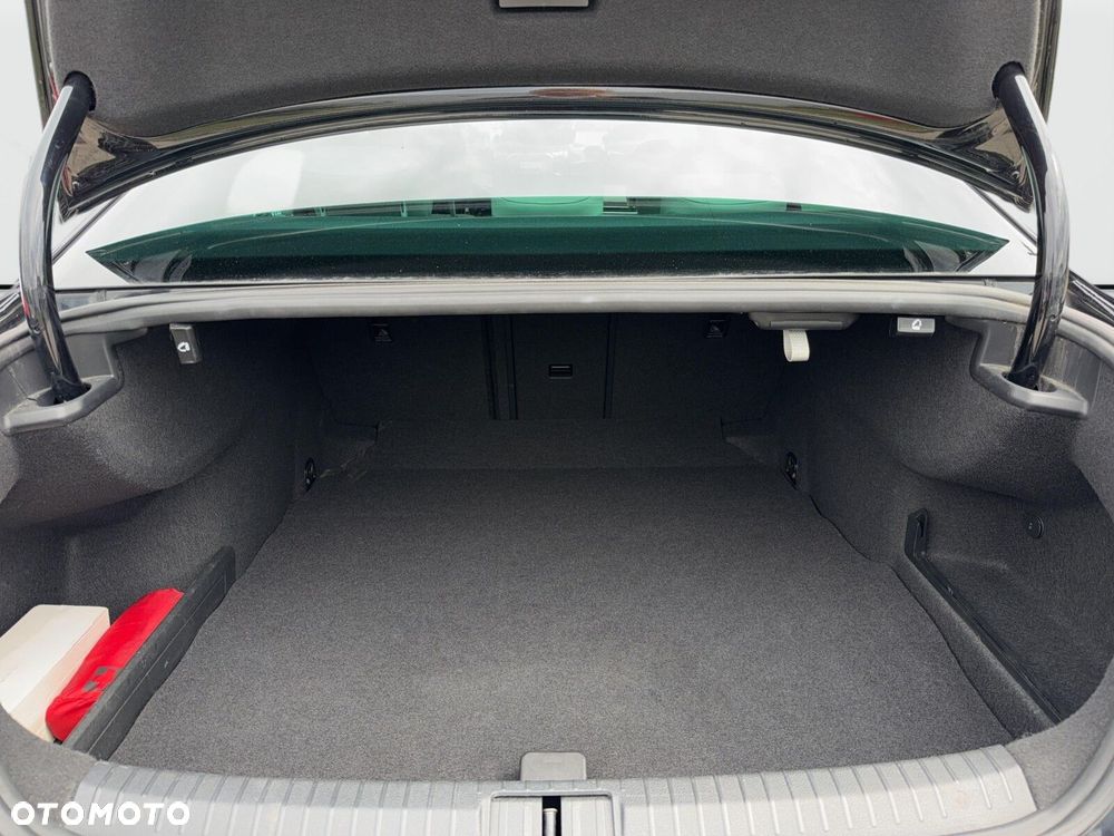 Volkswagen Passat 2.0 TSI Elegance DSG - 31