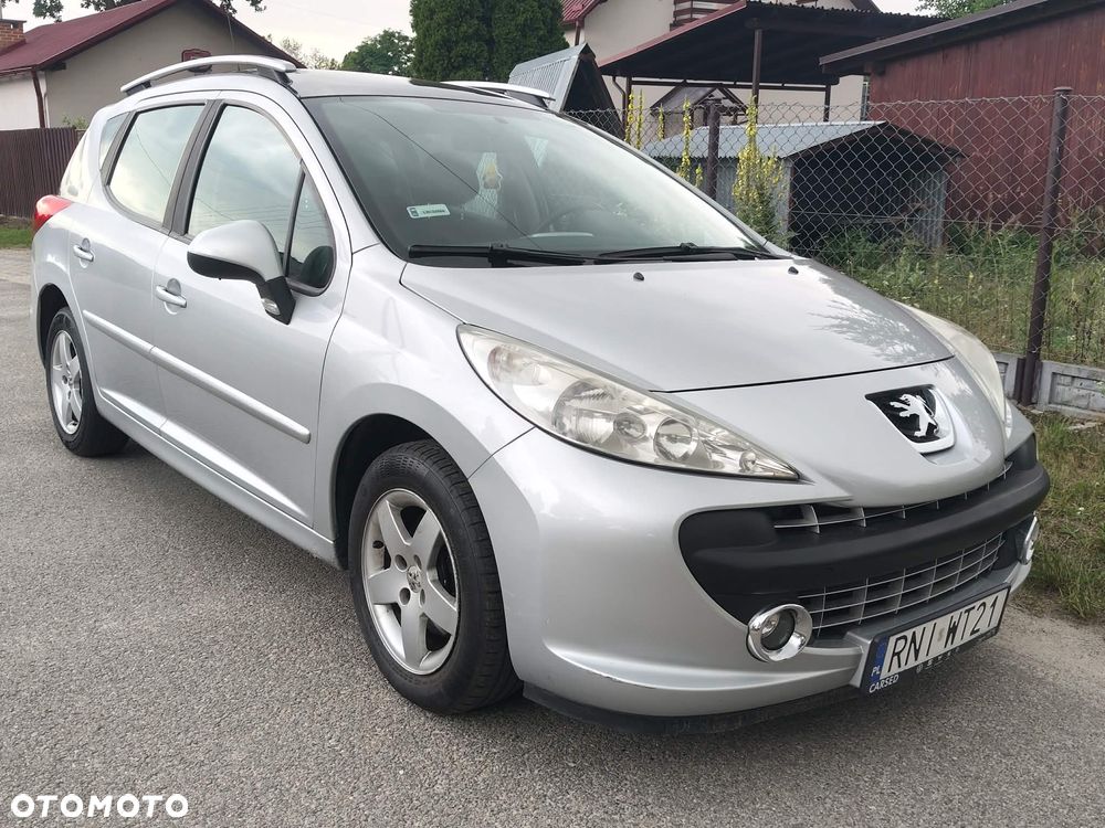 Peugeot 207 - 11