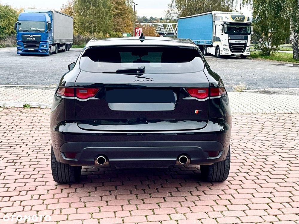 Jaguar F-Pace 35t AWD R-Sport - 10