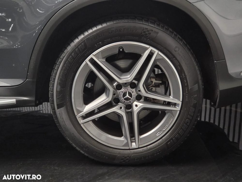 Mercedes-Benz GLC 300 e 4Matic 9G-TRONIC AMG Line Plus - 18