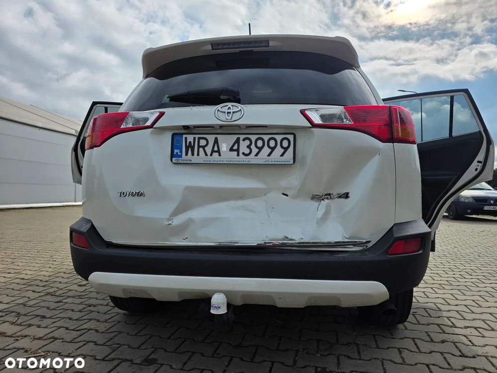 Toyota RAV4 2.0 D-4D Premium - 8
