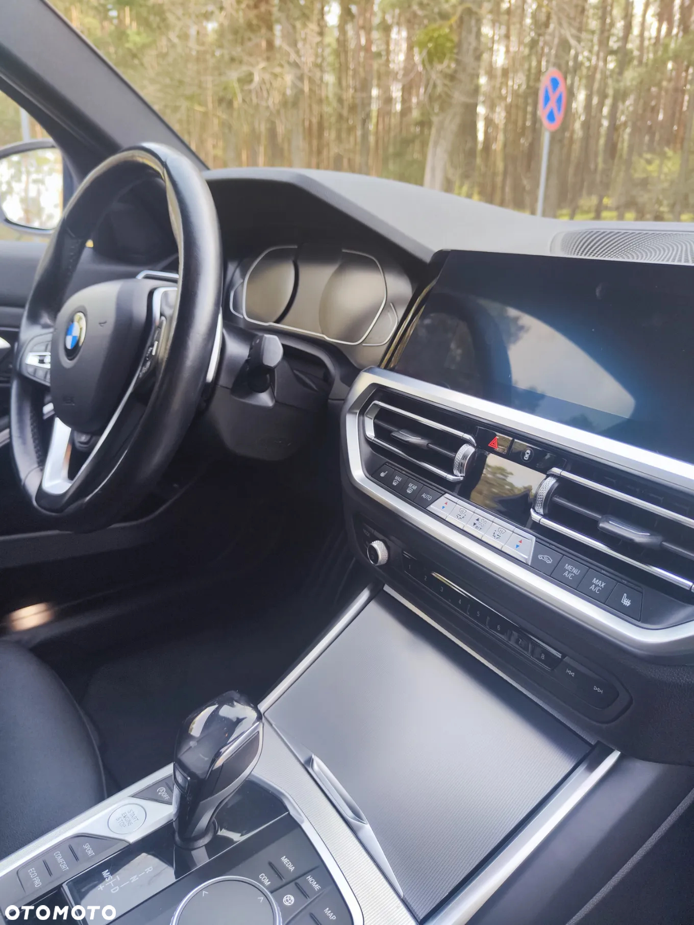 BMW Seria 3 330i Sport Line - 28