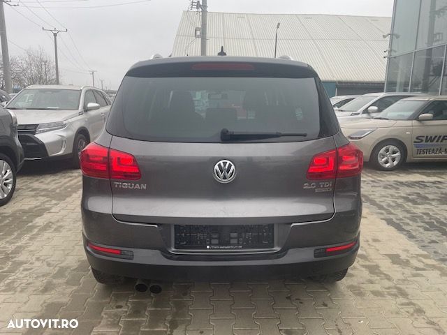 Volkswagen Tiguan 2.0 TDI DPF 4Motion BlueMotion Technology Trend & Fun - 11