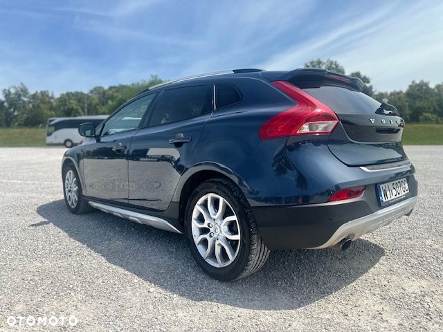 Volvo V40 Cross Country T3 Drive-E Summum - 4