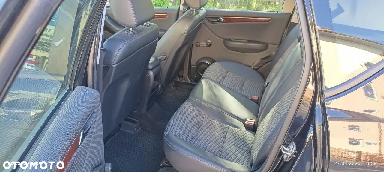 Mercedes-Benz Klasa A 200 CDI Autotronic Avantgarde - 13