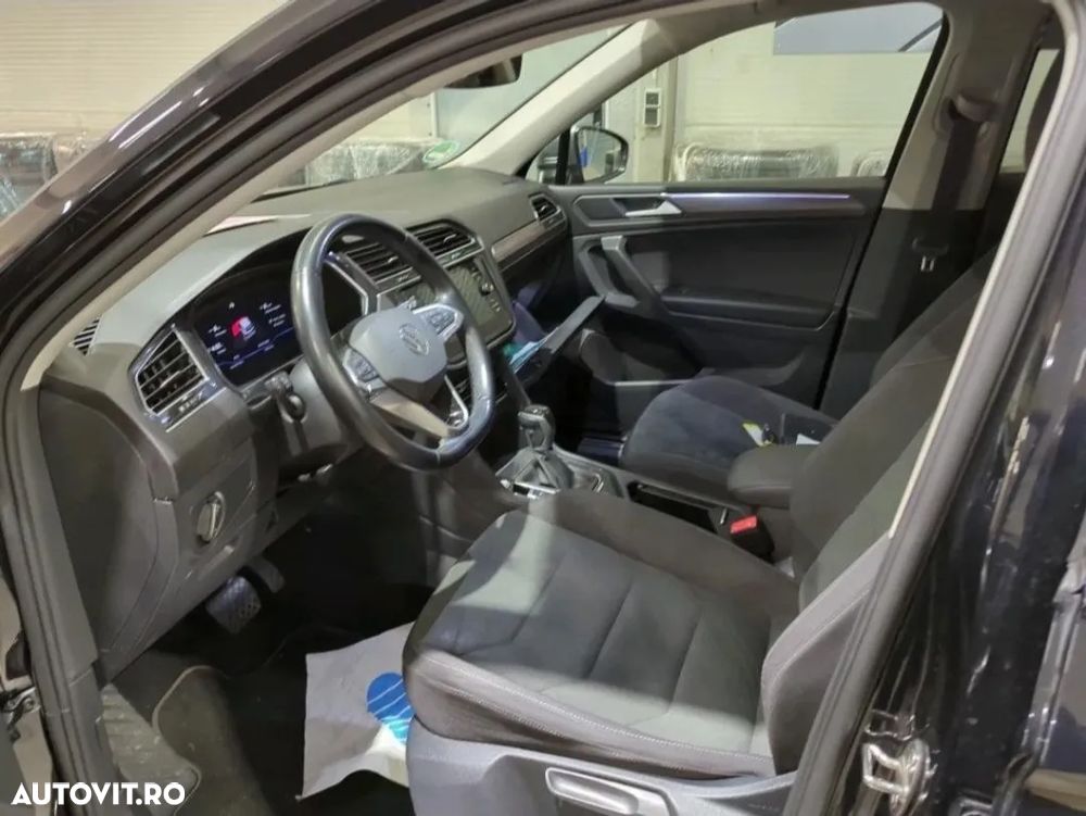 Volkswagen Tiguan 2.0 TDI SCR 4MOTION DSG Elegance - 4