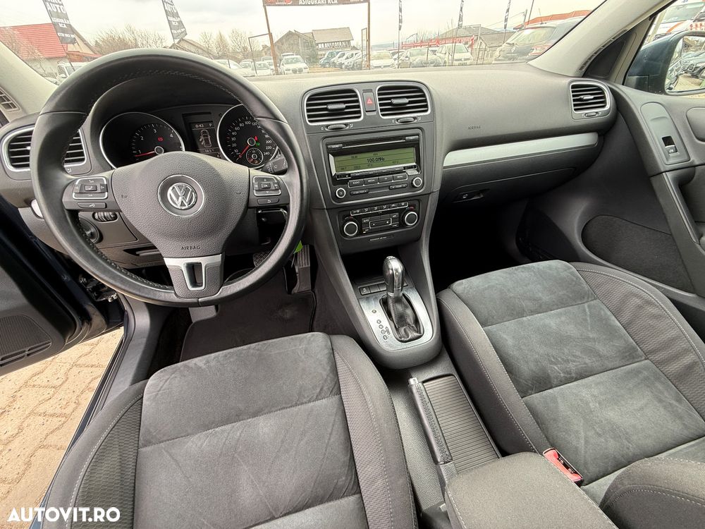 Volkswagen Golf 1.6 TDI BlueMotion Technology DSG Comfortline - 10