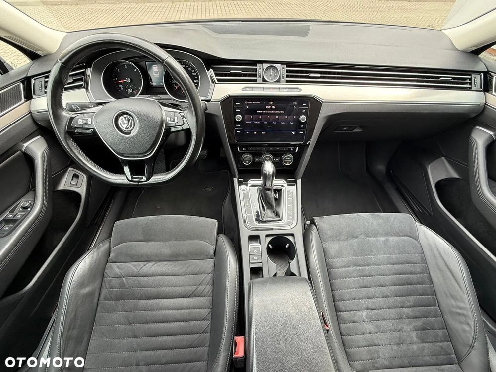 Volkswagen Passat Variant 1.6 TDI SCR DSG Comfortline - 26