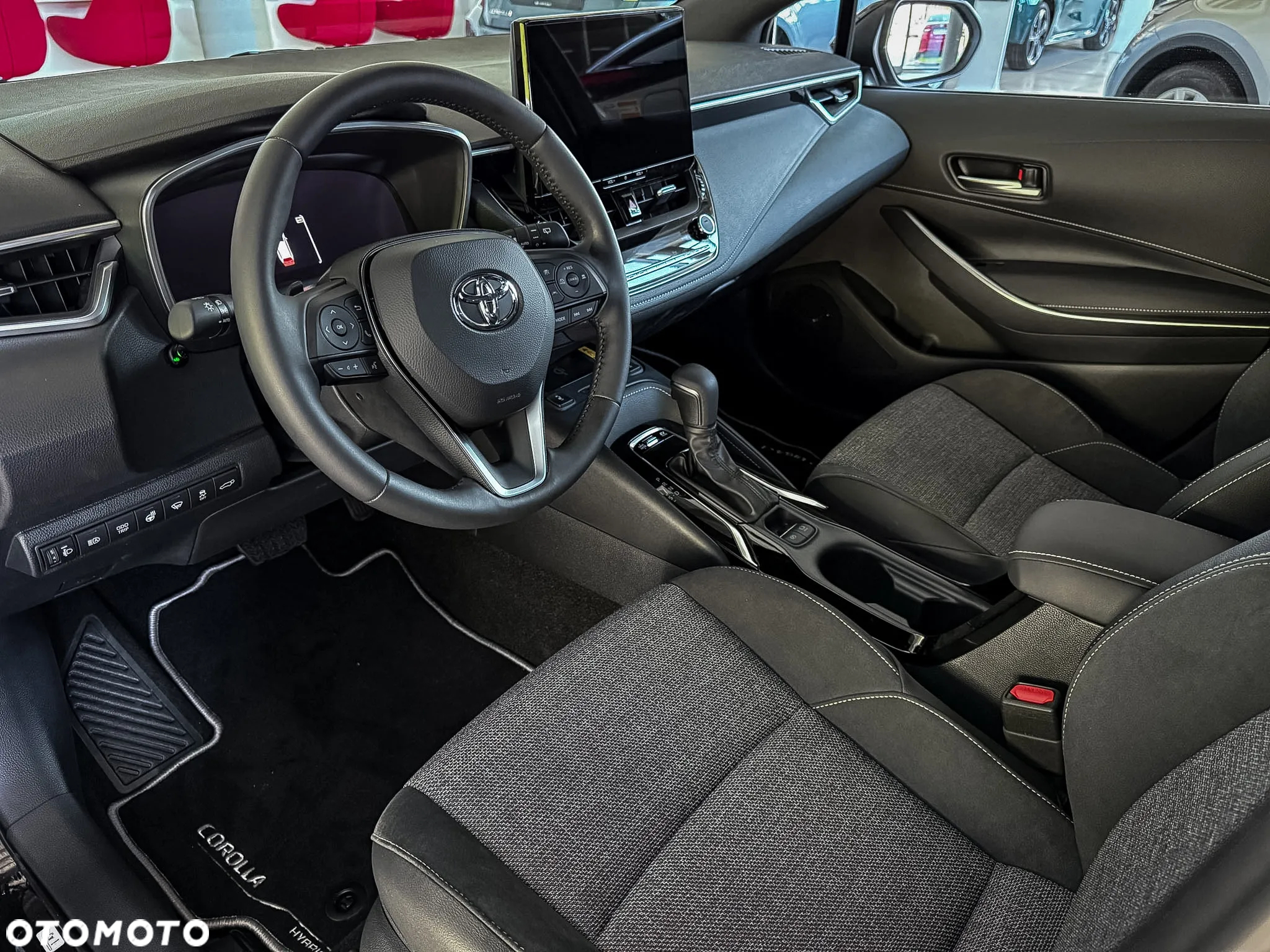 Toyota Corolla 1.8 Hybrid Style - 13