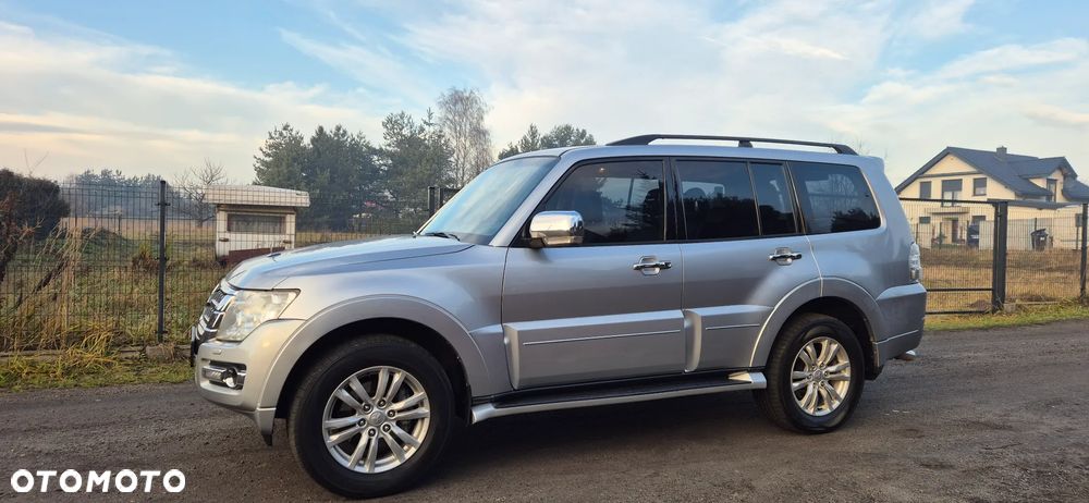Mitsubishi Pajero - 5