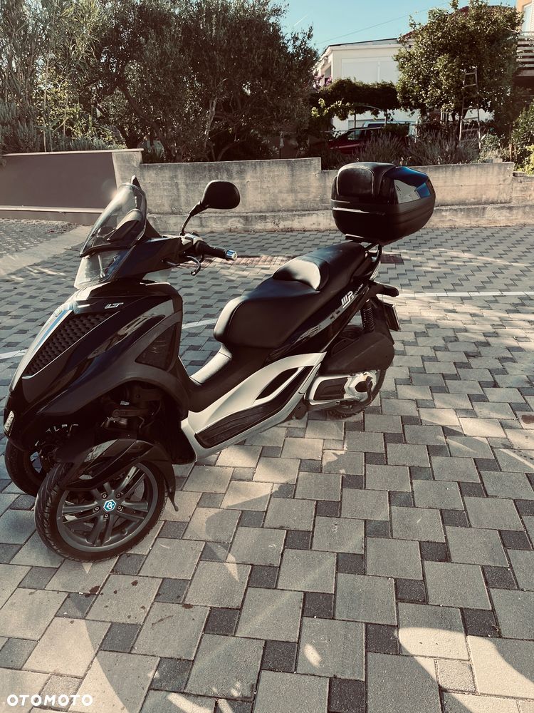 Piaggio MP-3 - 3