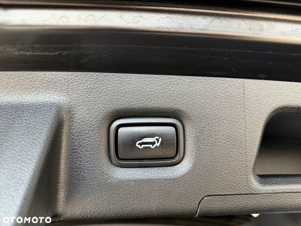 Hyundai Santa Fe - 12