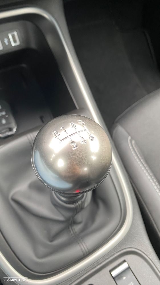 Jeep Avenger 1.2 GSE T3 Altitude - 50