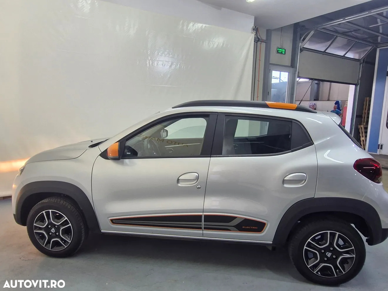 Dacia Spring Expression - 7