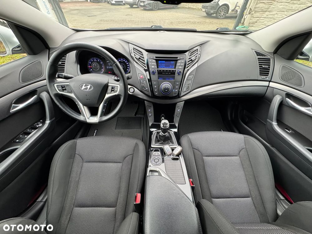 Hyundai i40 i40cw 1.6 Fifa World Cup Edition - 18