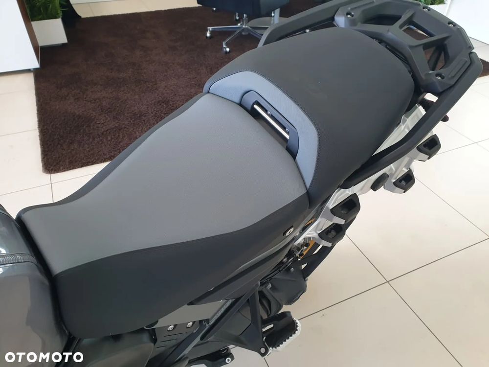 BMW R - 17