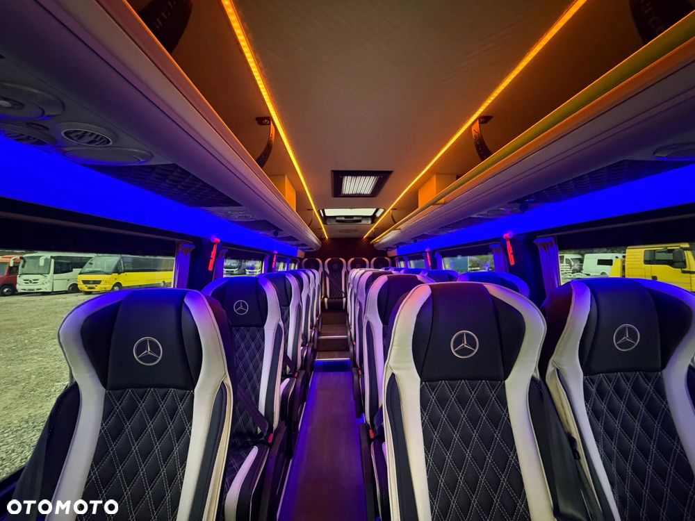 Mercedes-Benz Sprinter 519 - 17