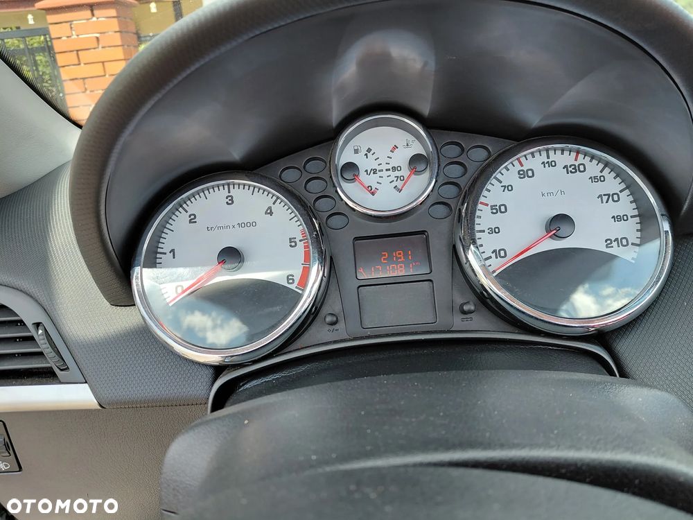 Peugeot 207 110 HDi FAP (Blue Lion) Platinum - 14