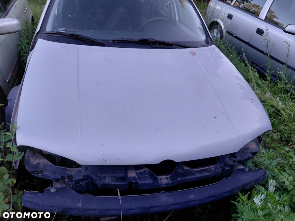 części VOLKSWAGEN GOLF IV hatchback 5 drzwi 1.4 16V benzyna 1999r. MASKA PRZÓD - 1