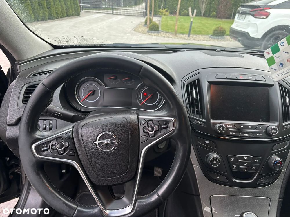 Opel Insignia - 1