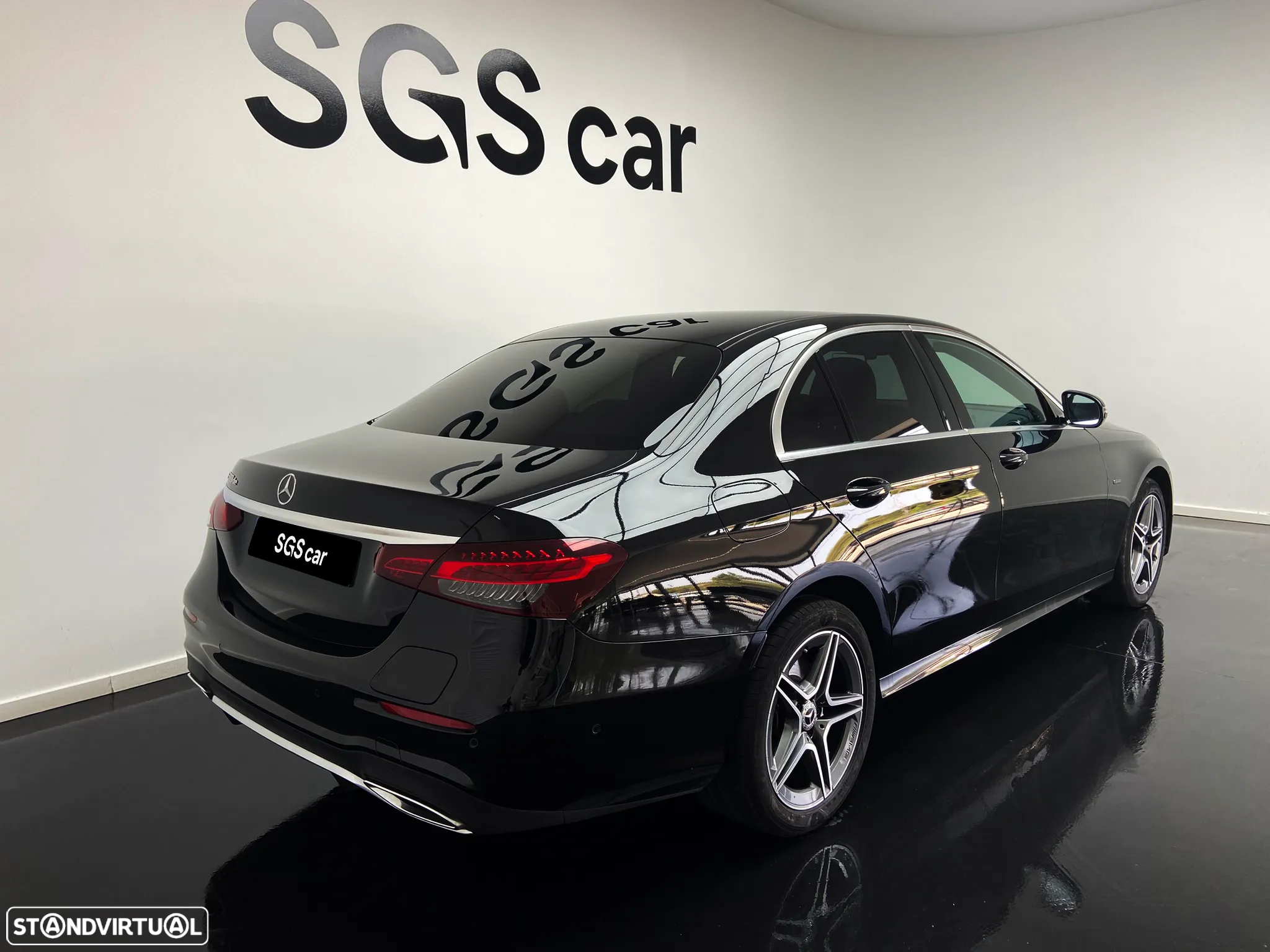 Mercedes-Benz E 300 de AMG Line - 4