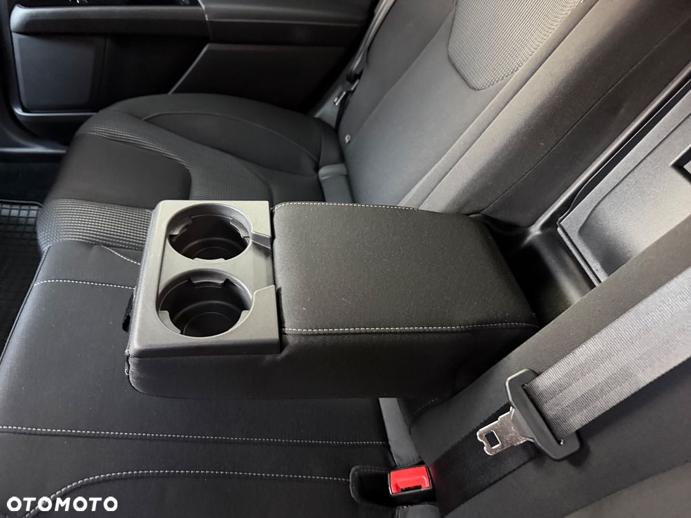 Ford Mondeo - 8