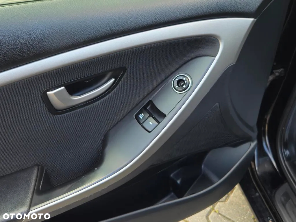 Hyundai i30 1.4 Fifa World Cup Edition - 39