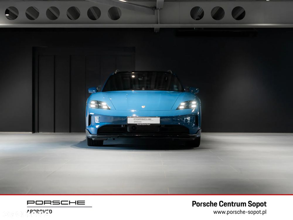 Porsche Taycan - 8