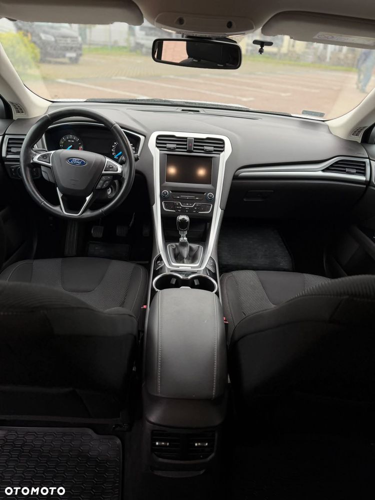Ford Mondeo - 12