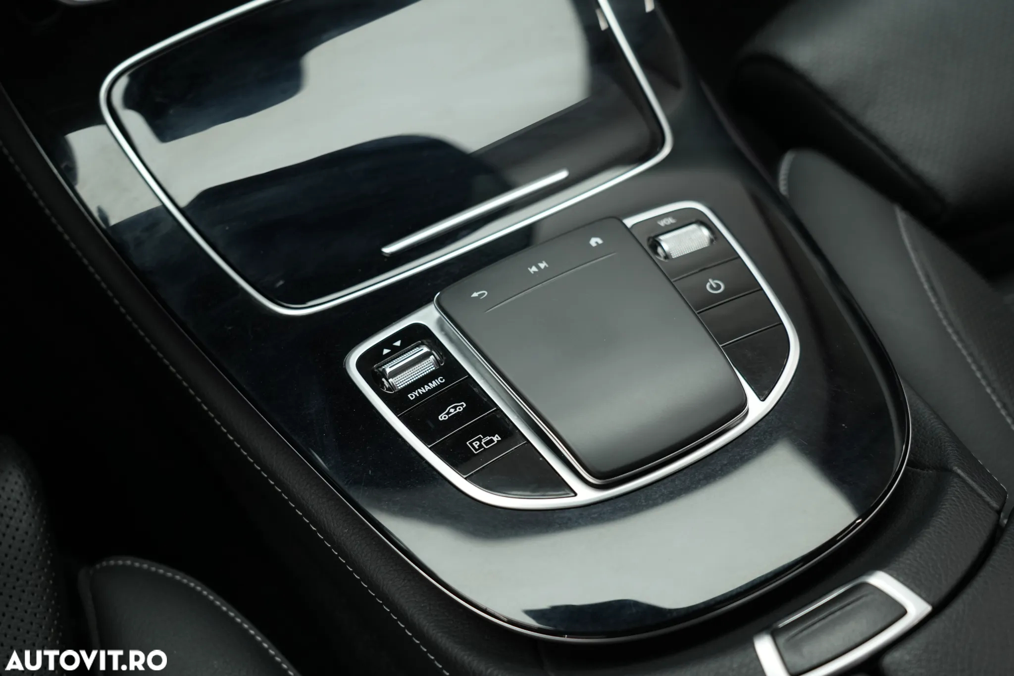 Mercedes-Benz E 300 de 9G-TRONIC AMG Line - 34