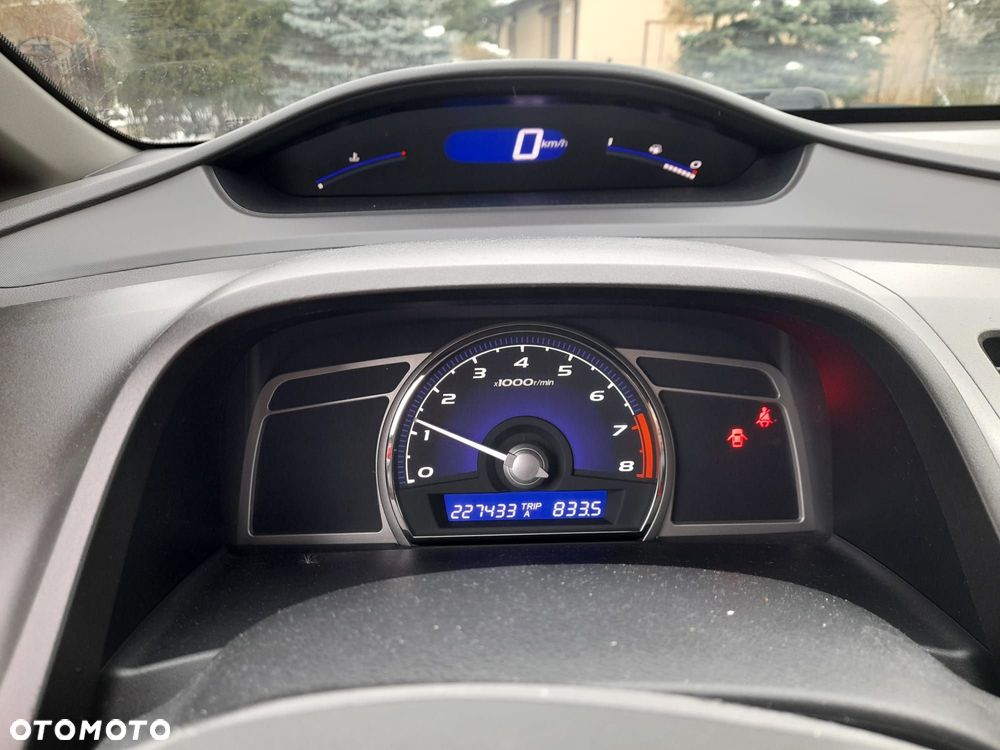 Honda Civic 1.8 Comfort - 29