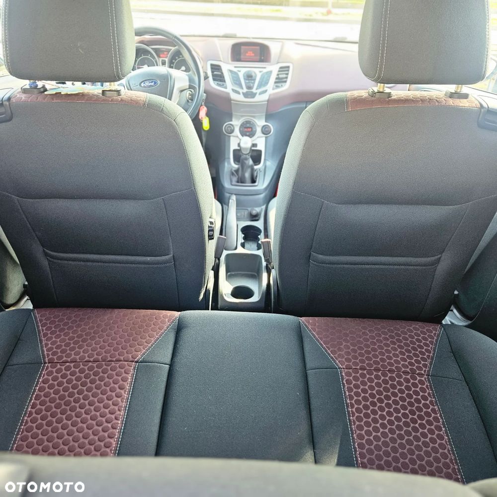 Ford Fiesta 1.25 Titanium - 33