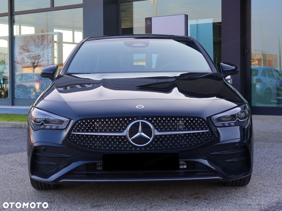 Mercedes-Benz CLA - 2