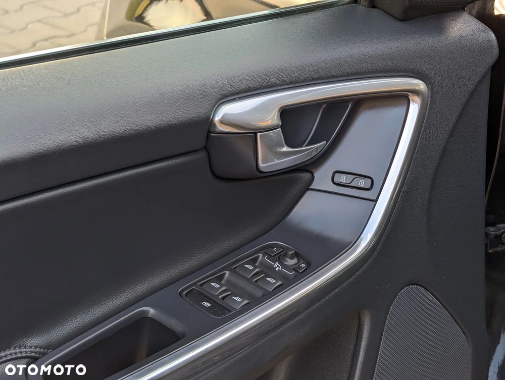 Volvo XC 60 D4 Drive-E Summum - 18