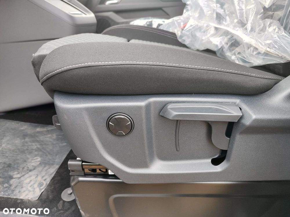 Volkswagen Caravelle 2.0 TDI L2 Life - 12