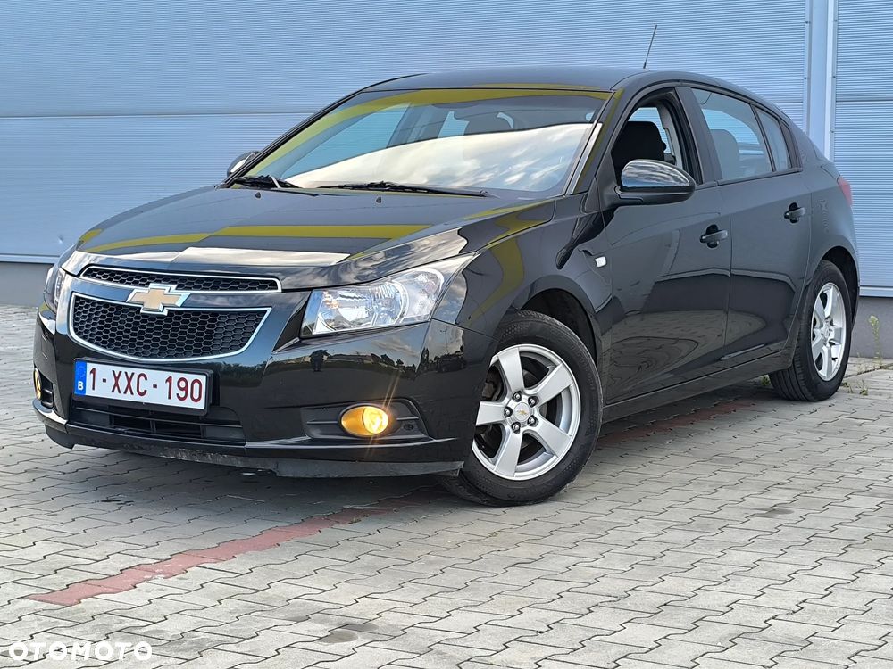 Chevrolet Cruze 1.6 LS - 2