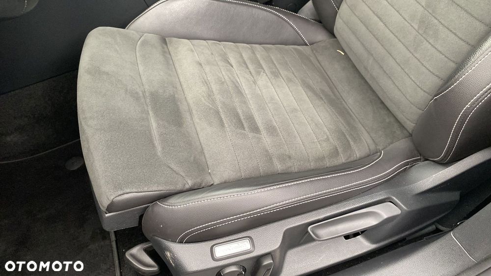 Volkswagen Passat - 17