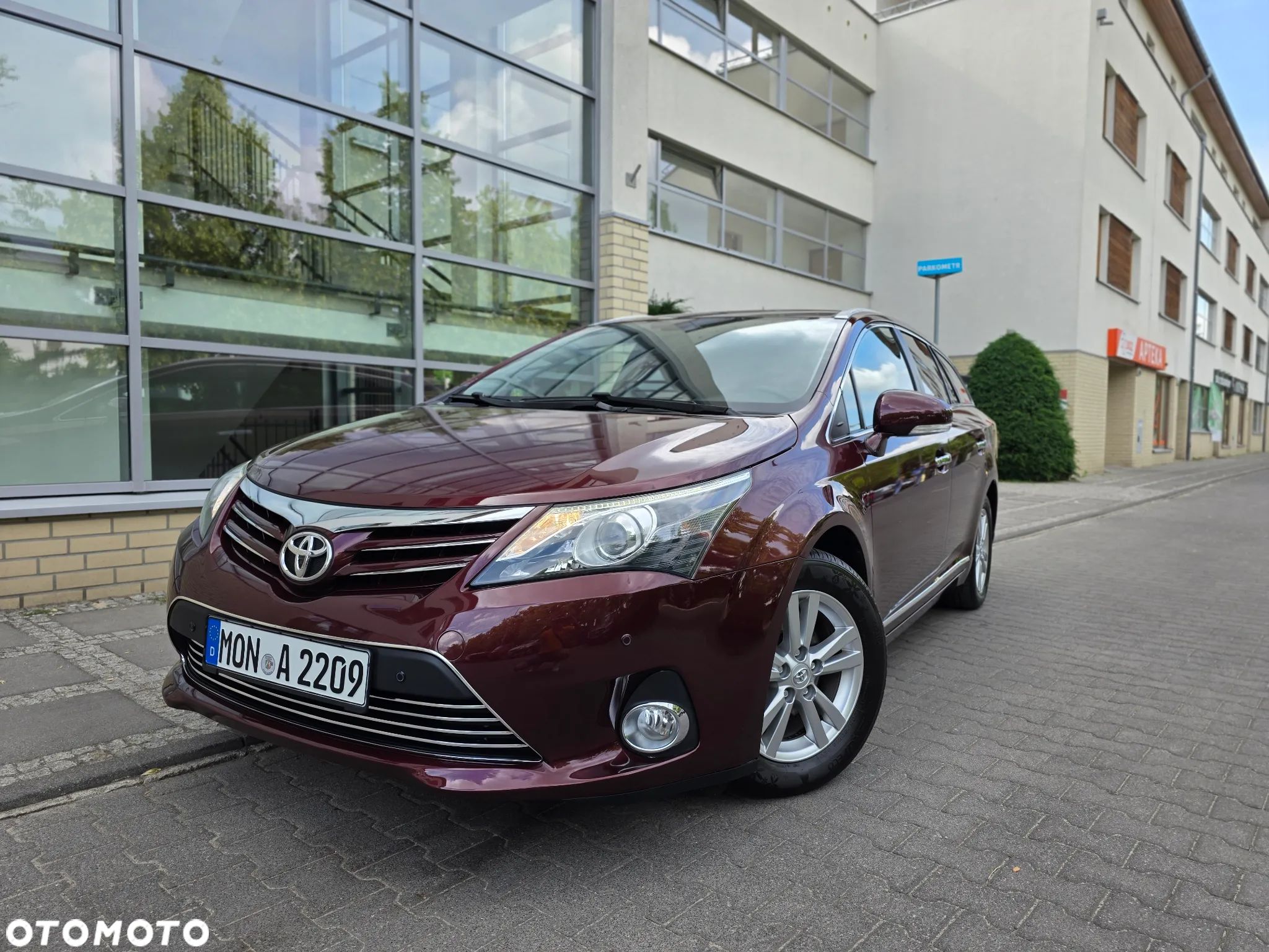 Toyota Avensis 1.8 Business Edition - 1