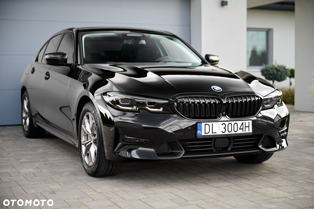 BMW Seria 3 330e Sport Line sport - 18