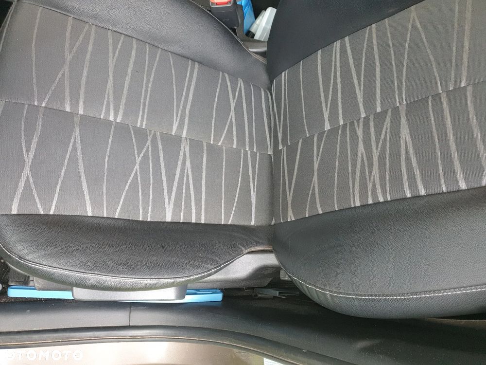 Kia Venga 1.6 Business Line - 8